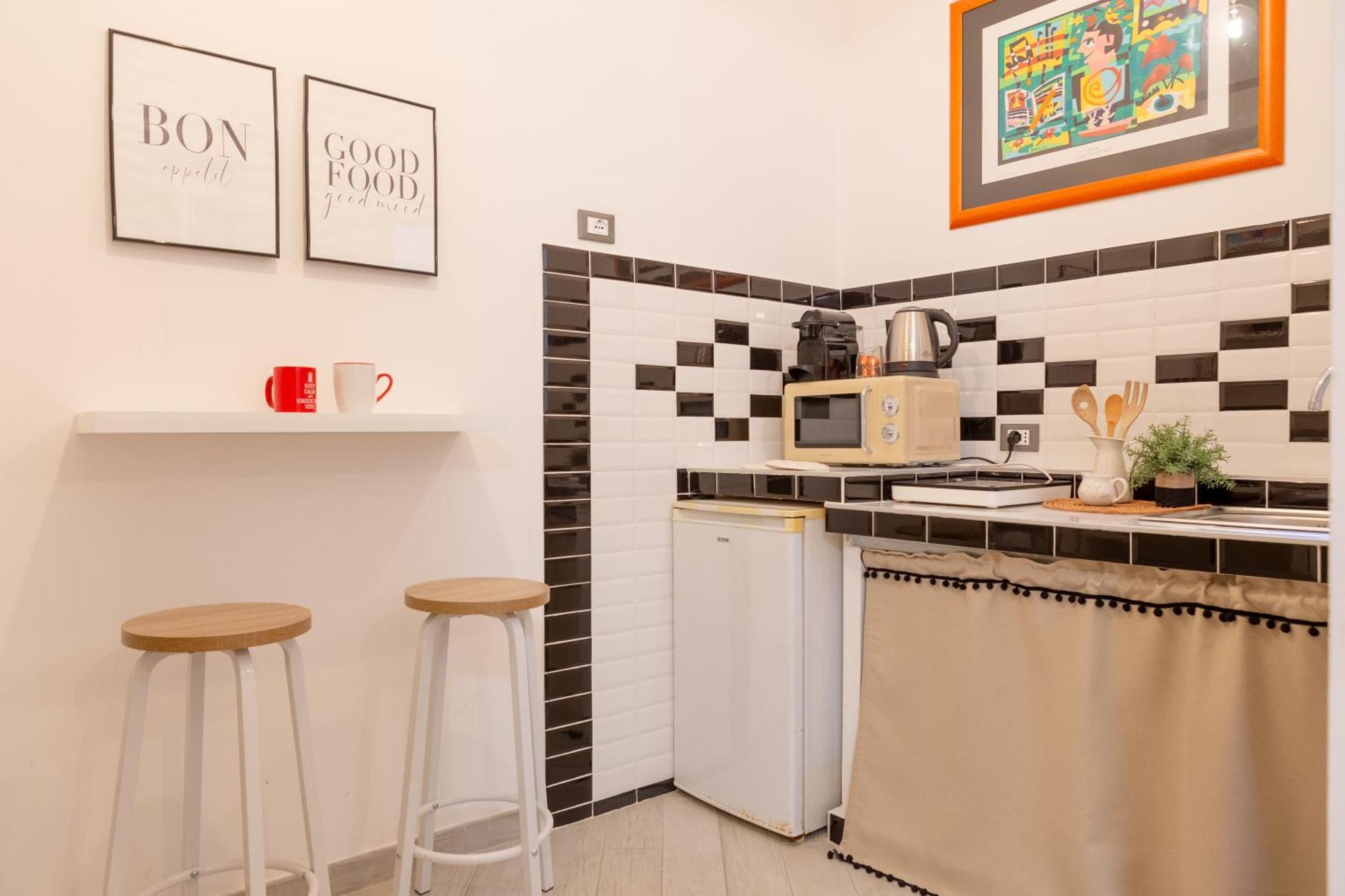 Stanza Comoda E Silenziosa Con Bagno Privato E Area Lavoro E Relax Roma Exterior foto