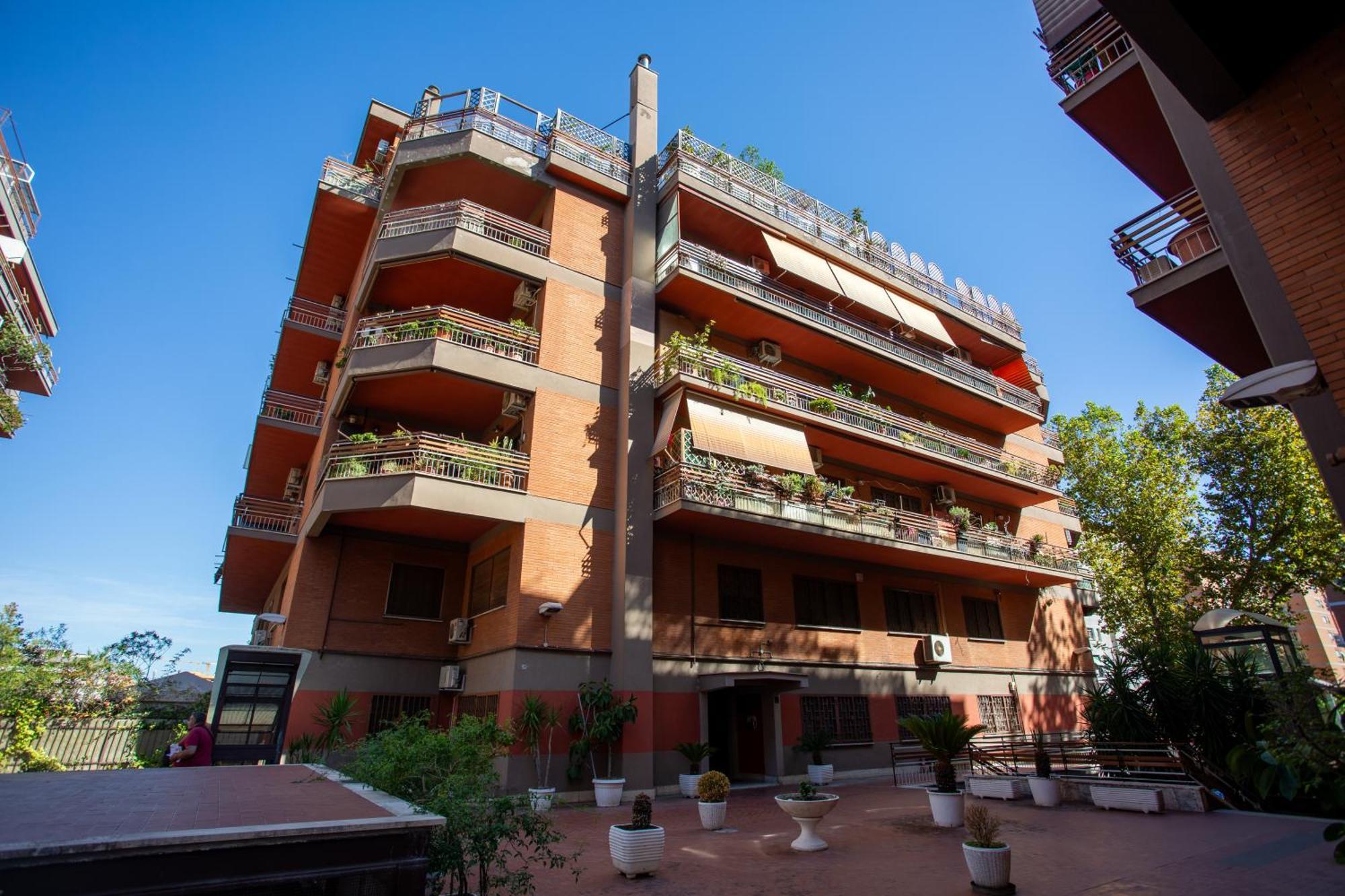 Stanza Comoda E Silenziosa Con Bagno Privato E Area Lavoro E Relax Roma Exterior foto